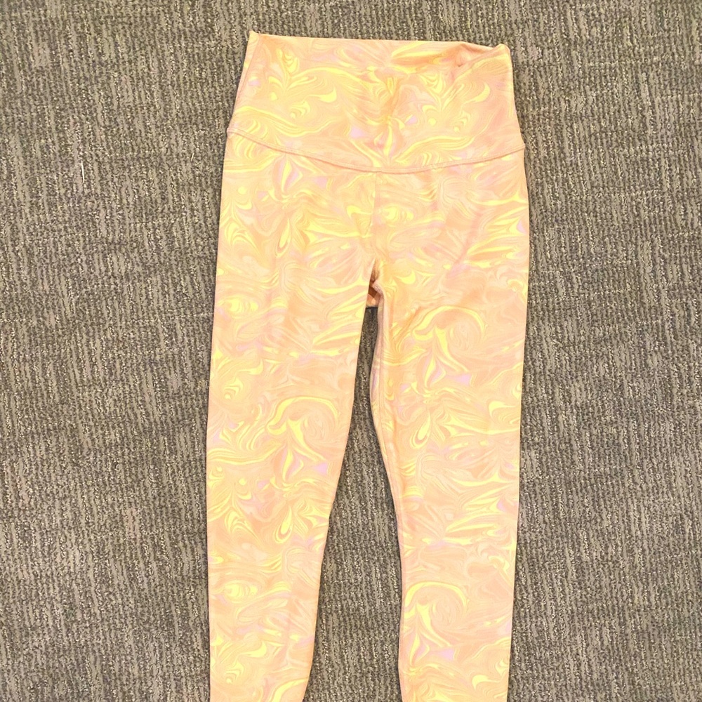 Fabletics 7/8 swirl leggings.